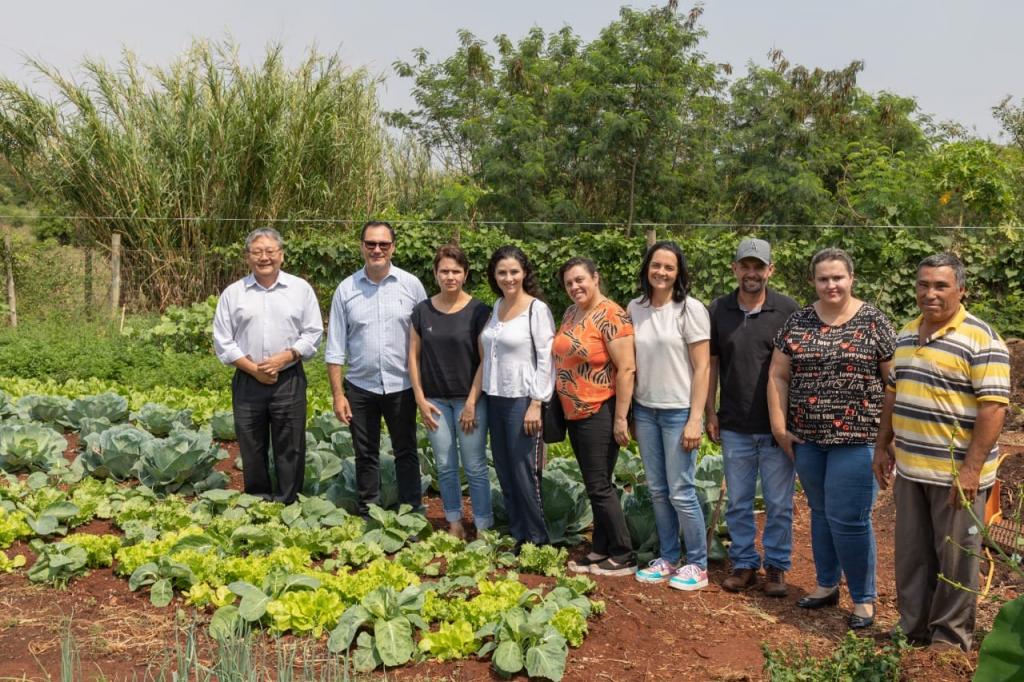 Professores da UEM visitam Ângulo.